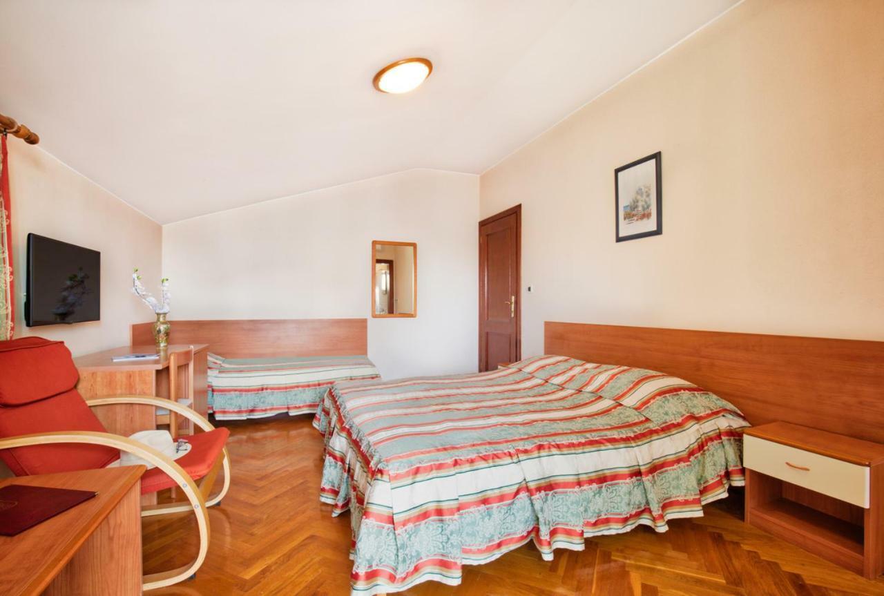 Villa Sveta Eufemija - Bed And Breakfast Rovinj Exterior photo